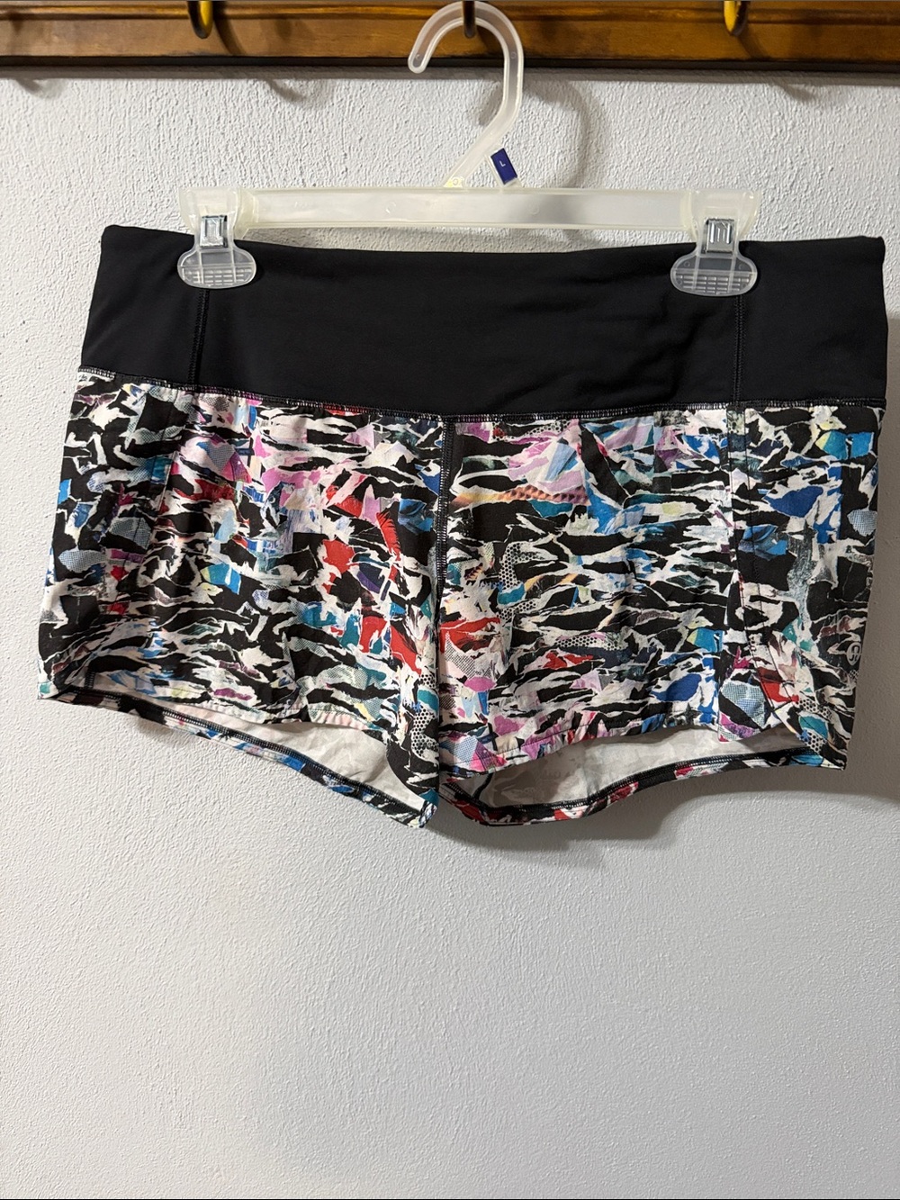 Lululemon Run Times Short II 4”Multicolor Abstract Print Athletic Shorts